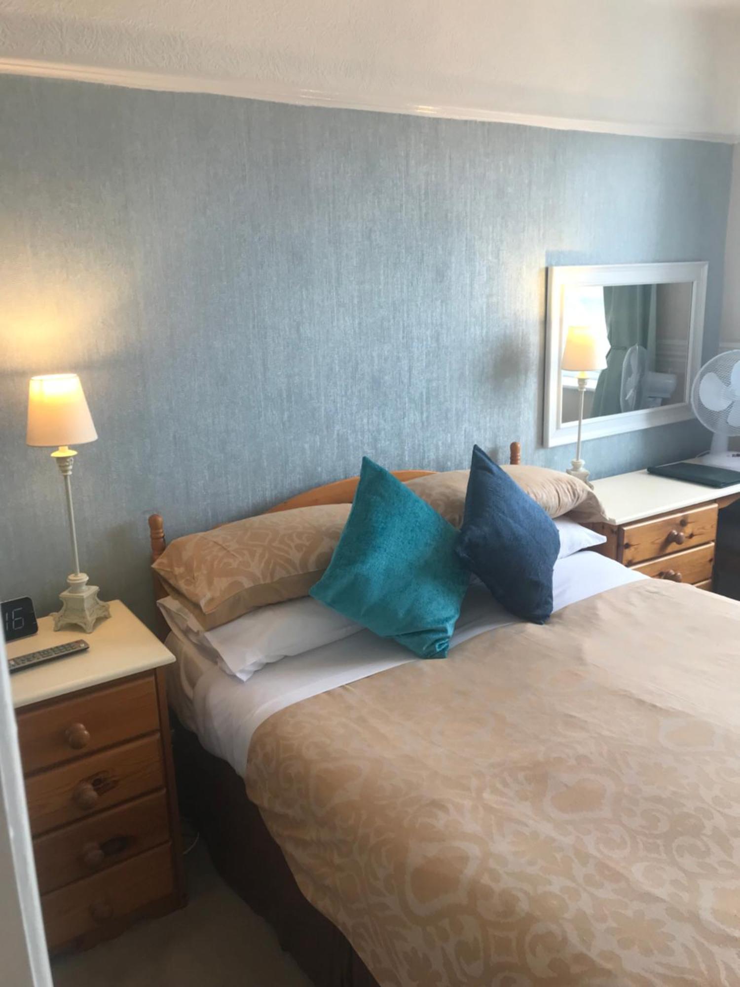 Bed and Breakfast The Whiteley Scarborough Esterno foto
